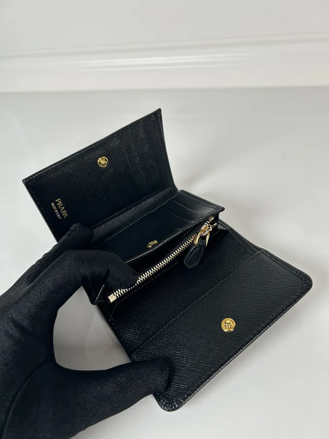 P House Ladies Crossbody Short Wallet