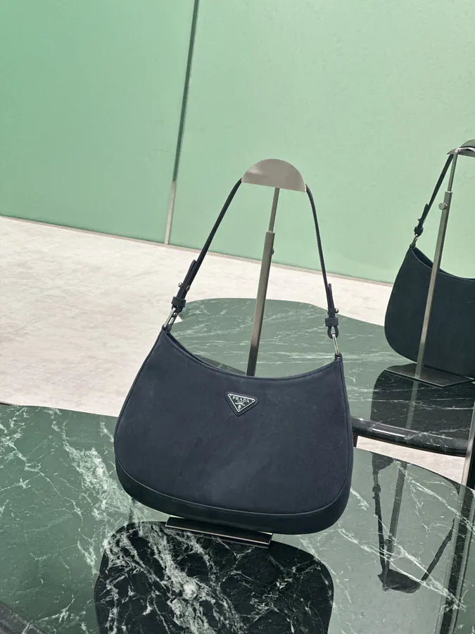 Cleo Crossbody Bag Grained Calfskin