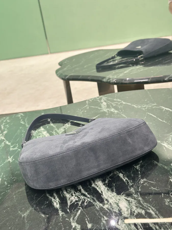 Cleo Crossbody Bag Grained Calfskin