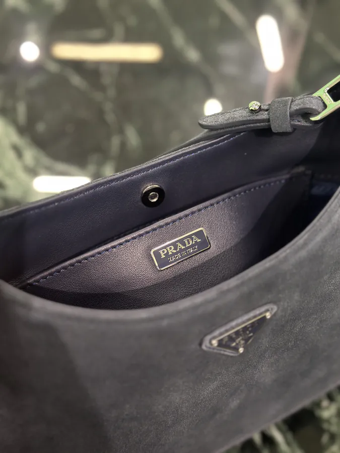 Cleo Crossbody Bag Grained Calfskin