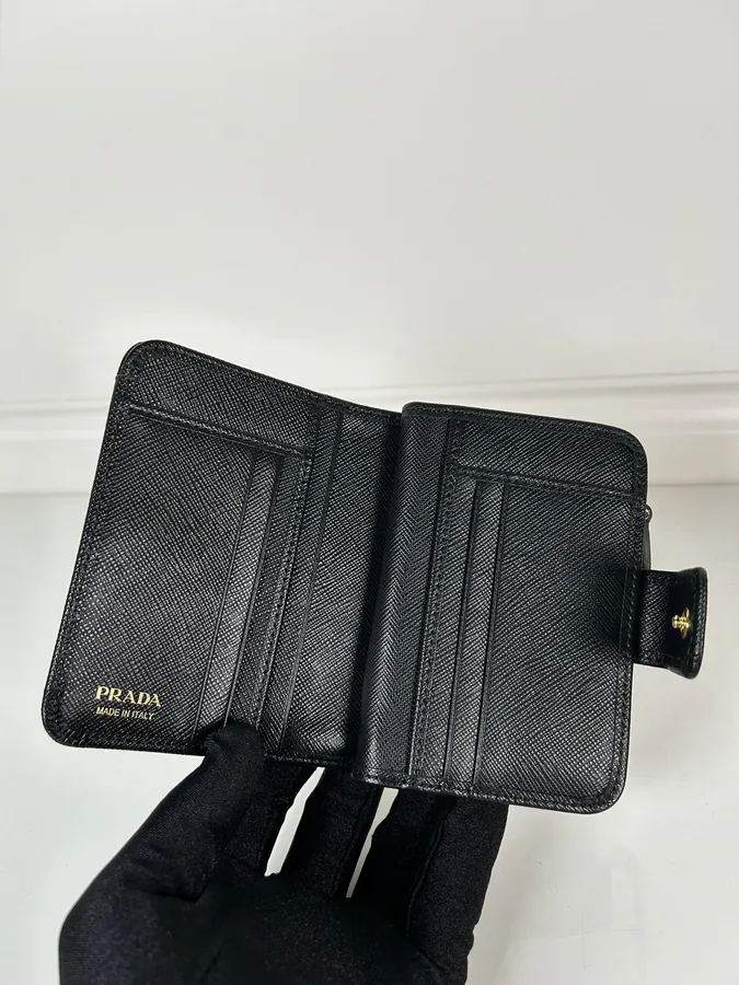 P House Ladies Crossbody Bag with Zip Closure, Mini Size