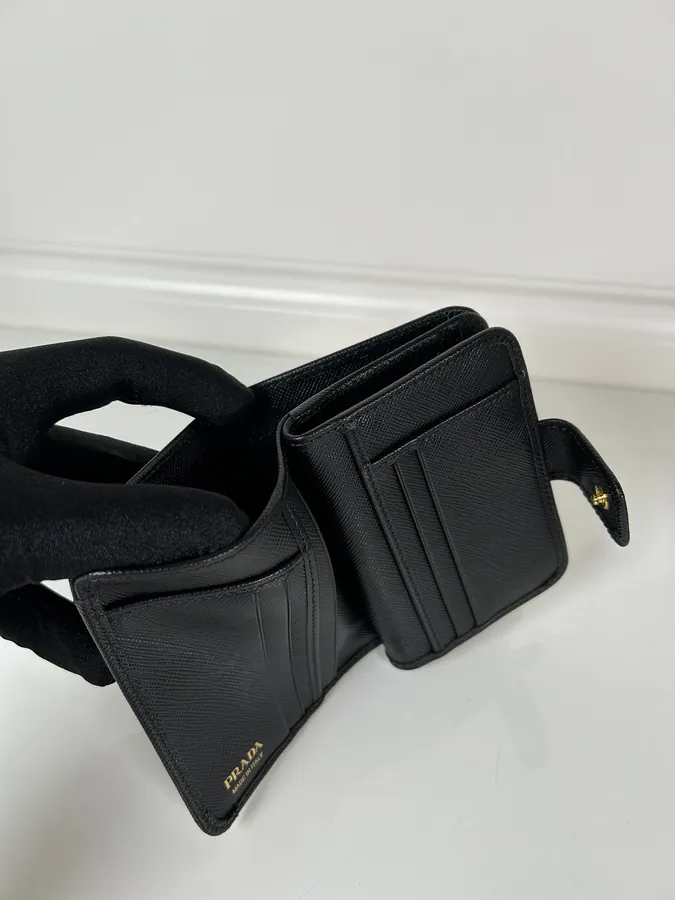 P House Ladies Crossbody Bag with Zip Closure, Mini Size