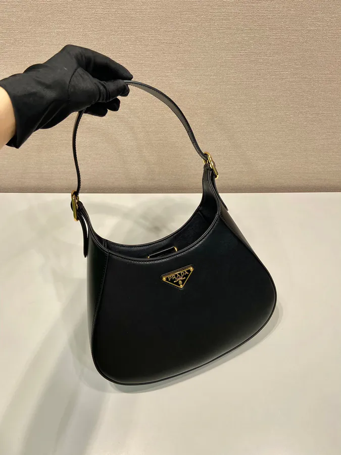 New Cleo Bucket Bag 1BC179