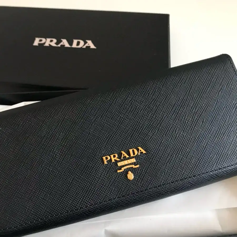 P House Ladies Flip Cover Wallet