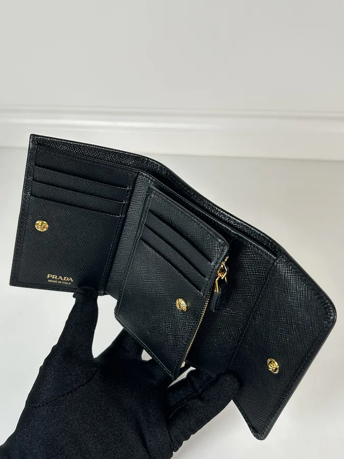 P House Ladies Crossbody Short Wallet