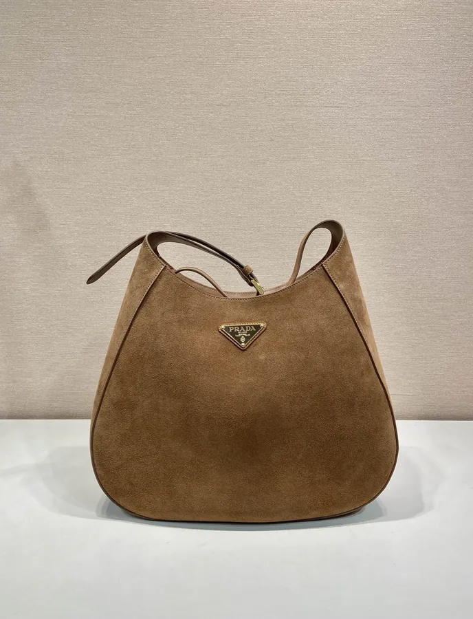 Cleo Bucket Bag in Grained Calfskin