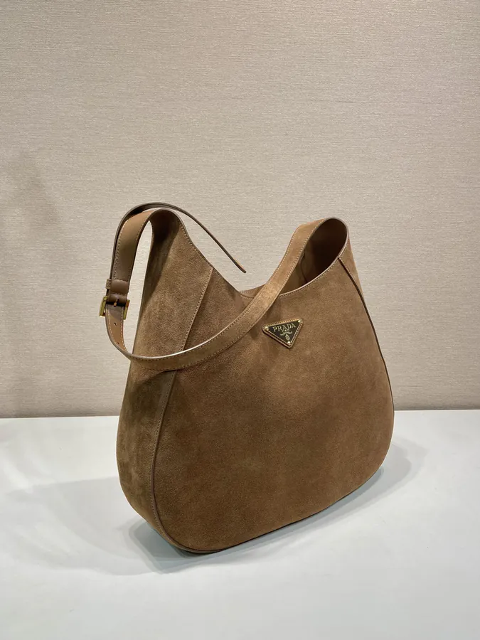 Cleo Bucket Bag in Grained Calfskin