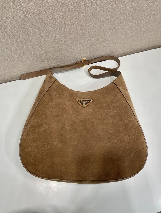 Cleo Bucket Bag in Grained Calfskin