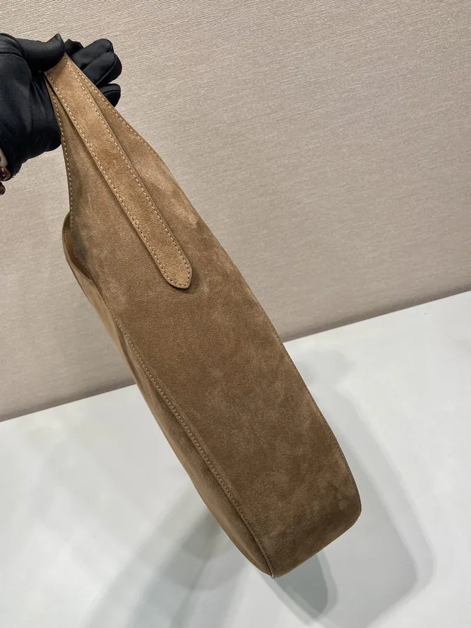 Cleo Bucket Bag in Grained Calfskin