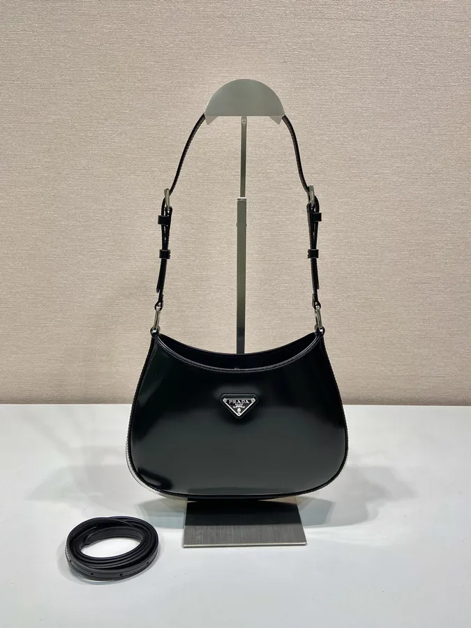 Cheo Shoulder Bag with Adjustable Straps