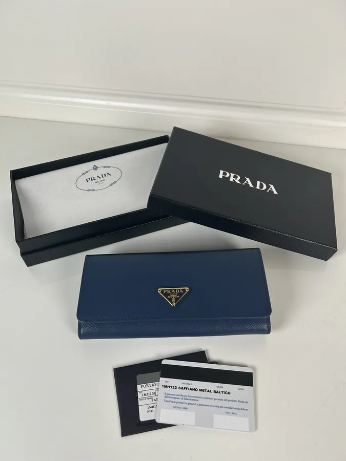 P House Ladies Flip Cover Wallet