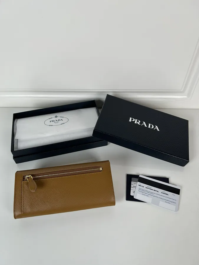 P House Ladies Flip Cover Wallet