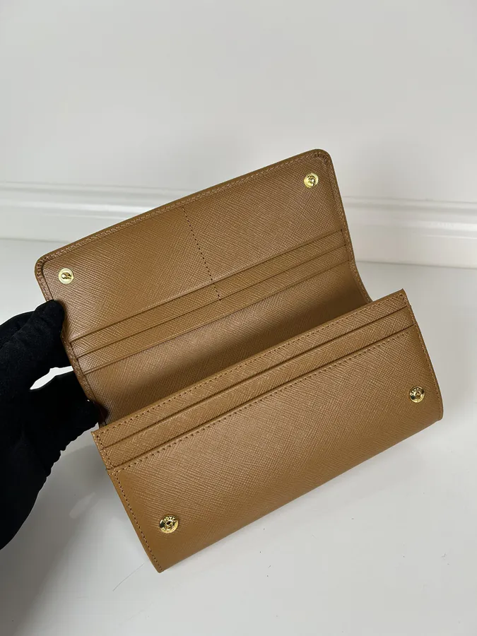 P House Ladies Flip Cover Wallet