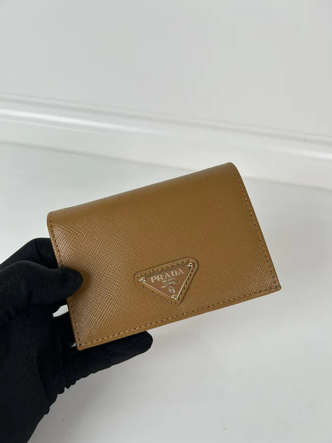 P House Mini Wallet with Zip Pocket Classic Style