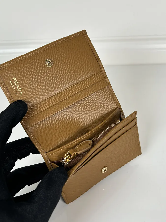 P House Mini Wallet with Zip Pocket Classic Style