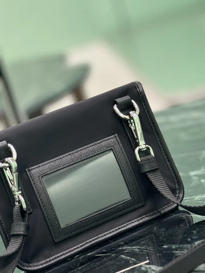 P300 Nylon Postman Phone Bag