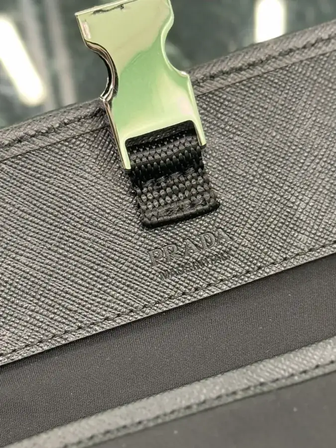 P300 Nylon Postman Phone Bag