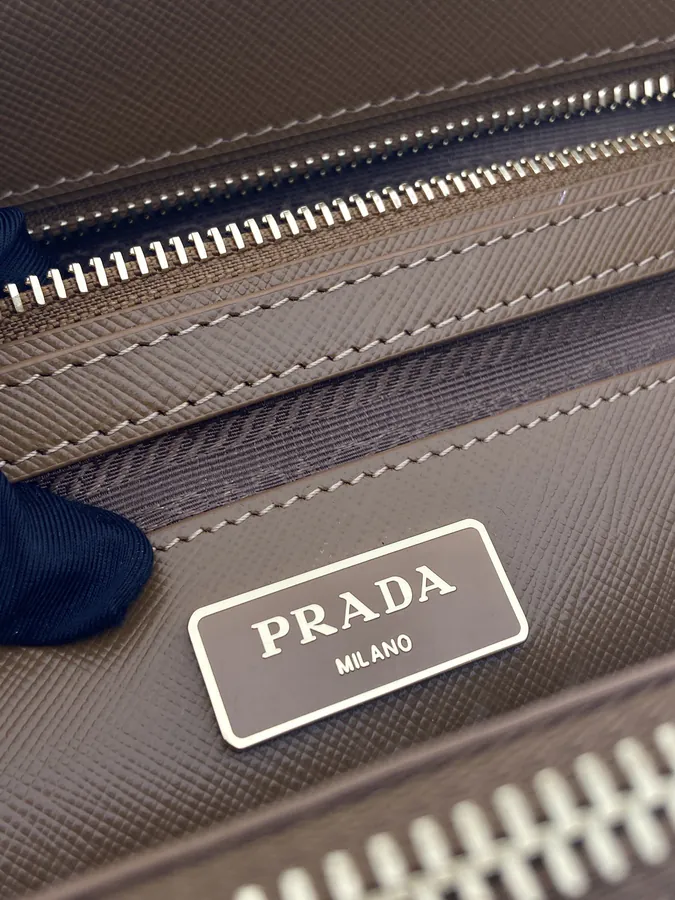 Galleria Handbag Classic Timeless Design, Grained Calfskin