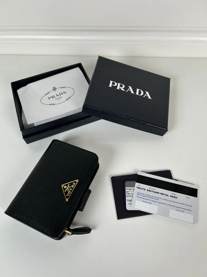 P Brand Ladies Crossbody Wallet, 1ML018, Compact and Functional