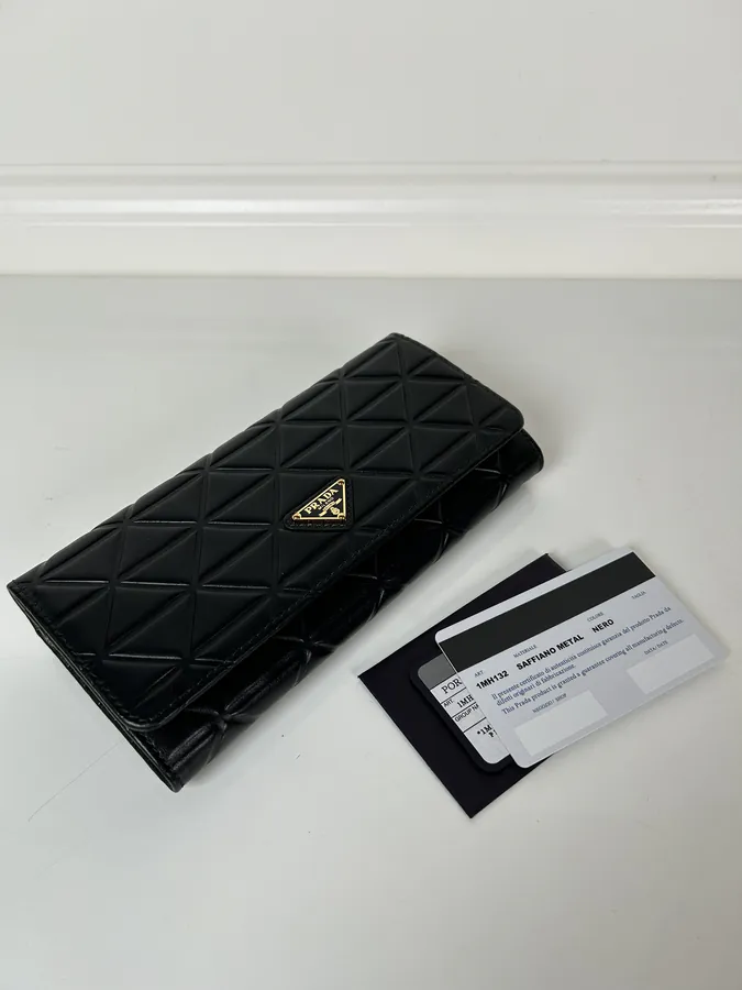 P House Ladies Flip Cover Wallet