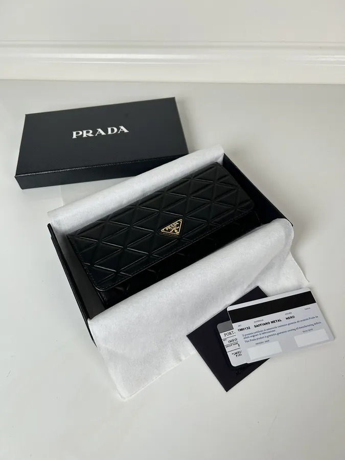 P House Ladies Flip Cover Wallet