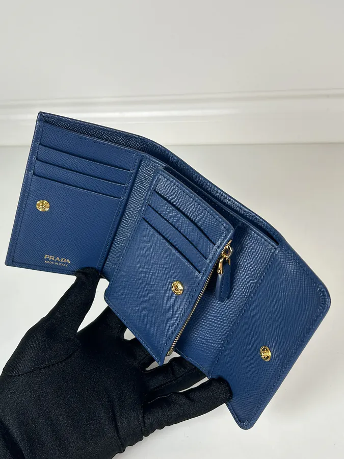 P Brand Ladies Crossbody Wallet, First Grade Calfskin, 12x9cm