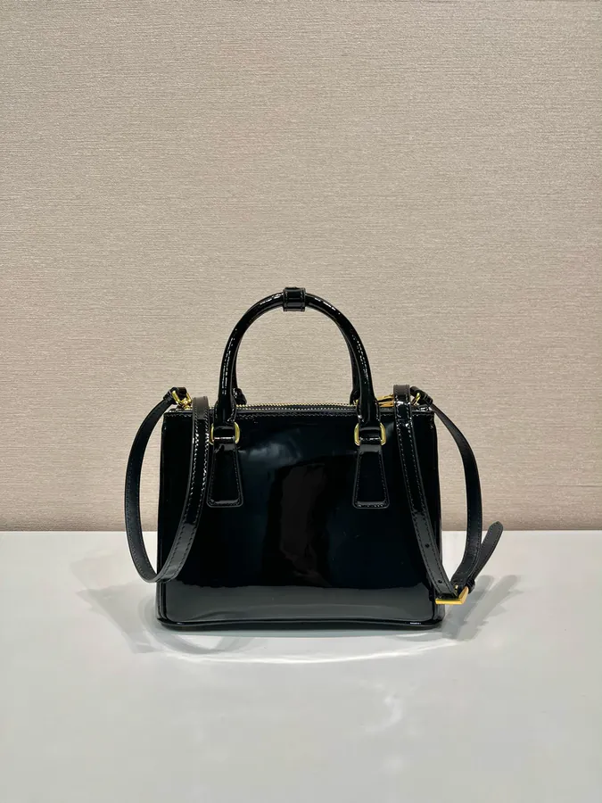 Mini Killer 1BA906 Glossy Leather Handbag