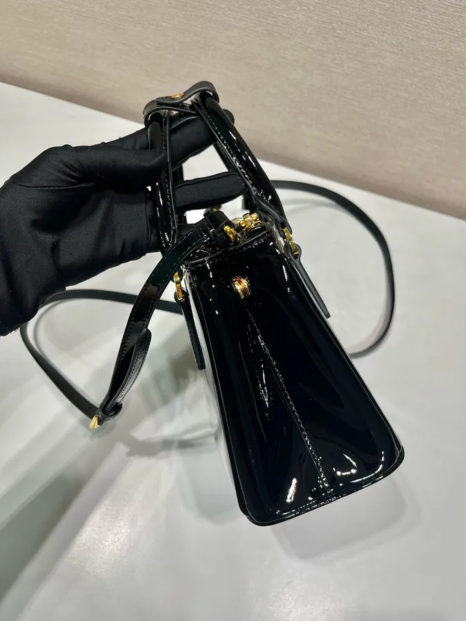 Mini Killer 1BA906 Glossy Leather Handbag