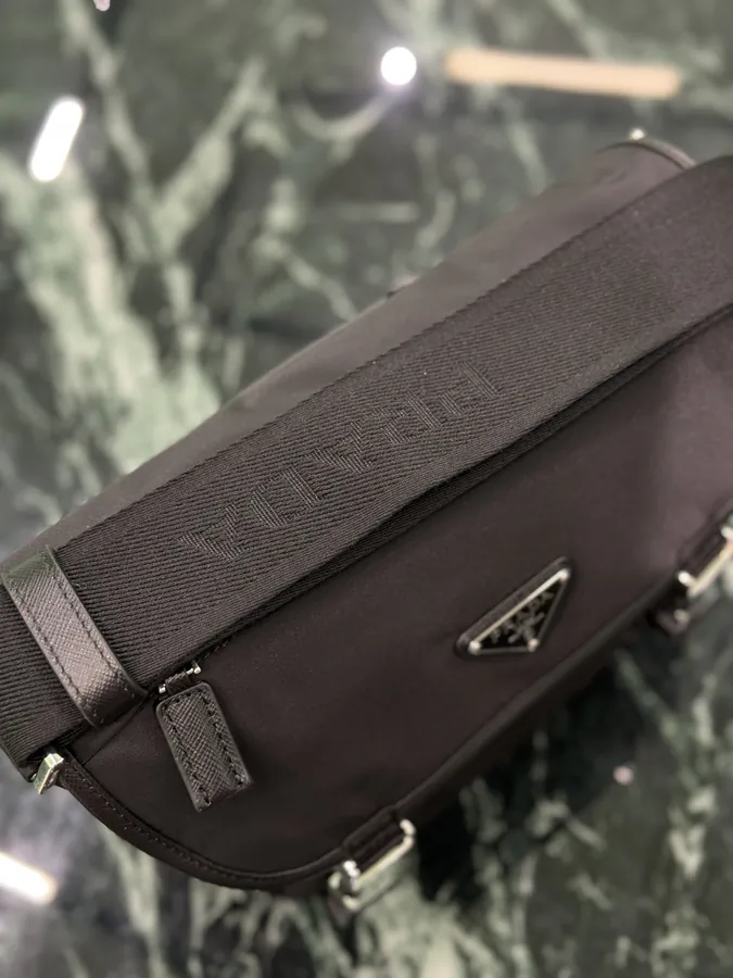 Re Nylon Postman Bag (Small)