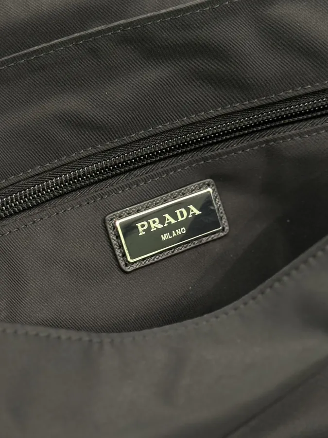 Re Nylon Postman Bag (Small)