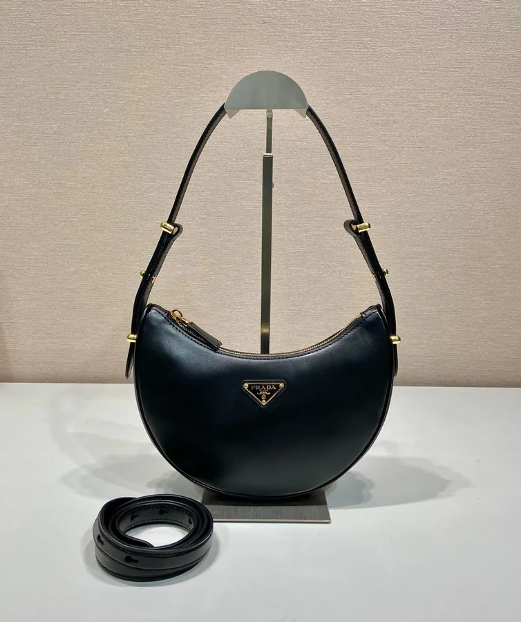 Moon Handbag in Grained Calfskin