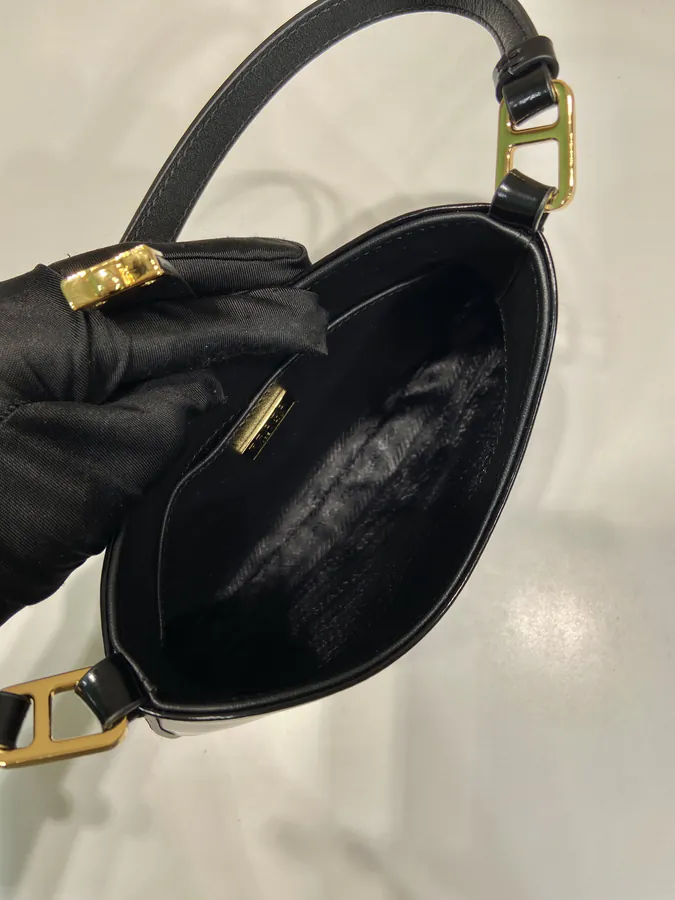 Cheo Shoulder Bag Premium Edition, Stylish and Versatile