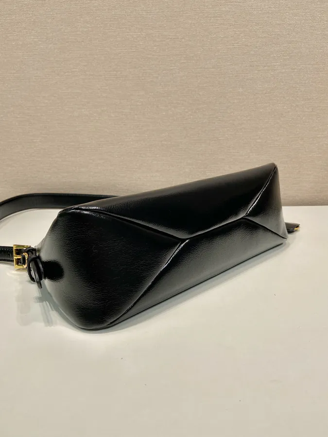 Aimee Hobo Crossbody Bag 1BC229