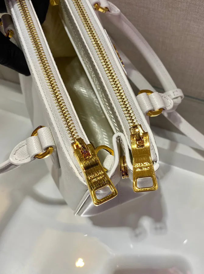 Galleria Mini Handbag with Detachable Strap