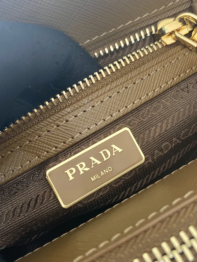 Galleria Mini Handbag with Detachable Strap