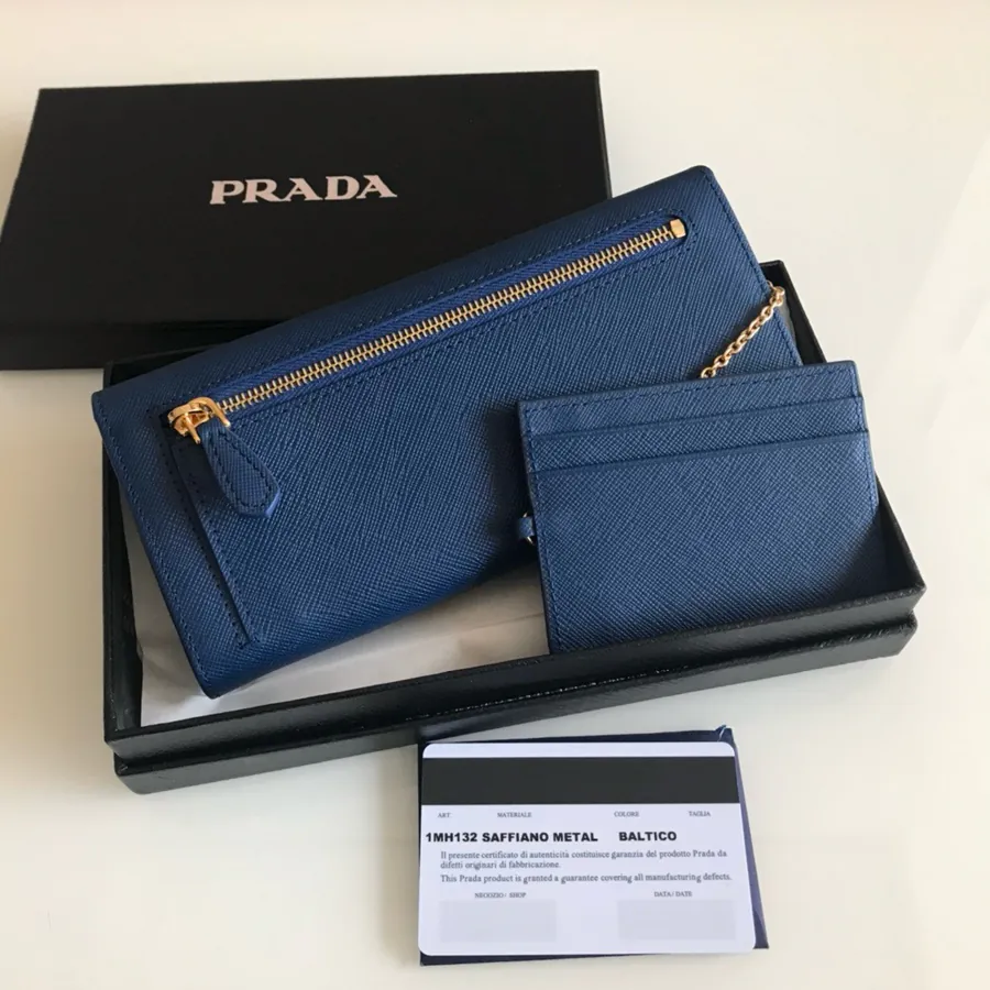 P House Ladies Wallet, 1MH132, Blue, Grained Calfskin