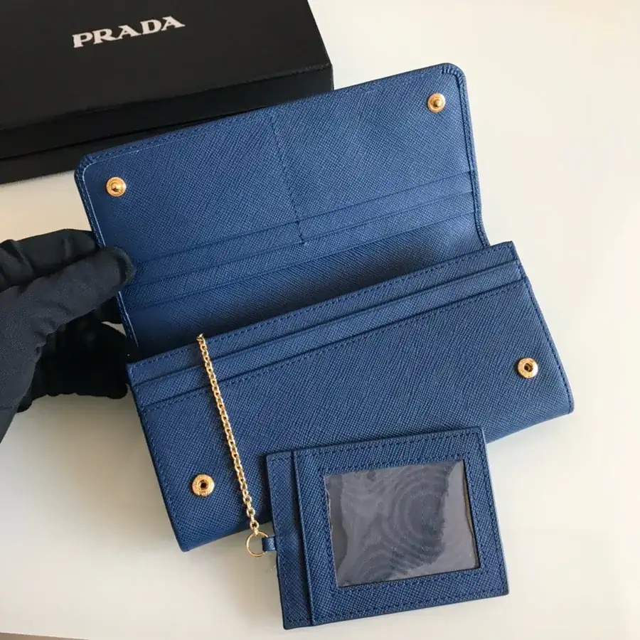 P House Ladies Wallet, 1MH132, Blue, Grained Calfskin
