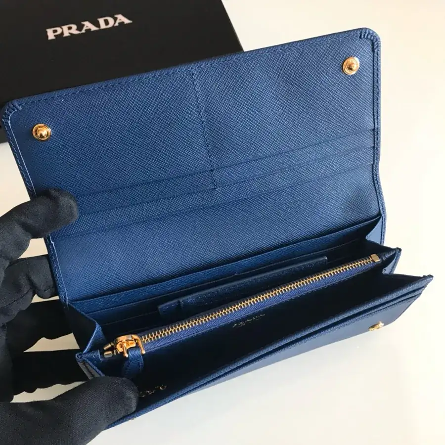 P House Ladies Wallet, 1MH132, Blue, Grained Calfskin