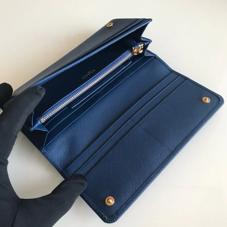 P House Ladies Wallet, 1MH132, Blue, Grained Calfskin