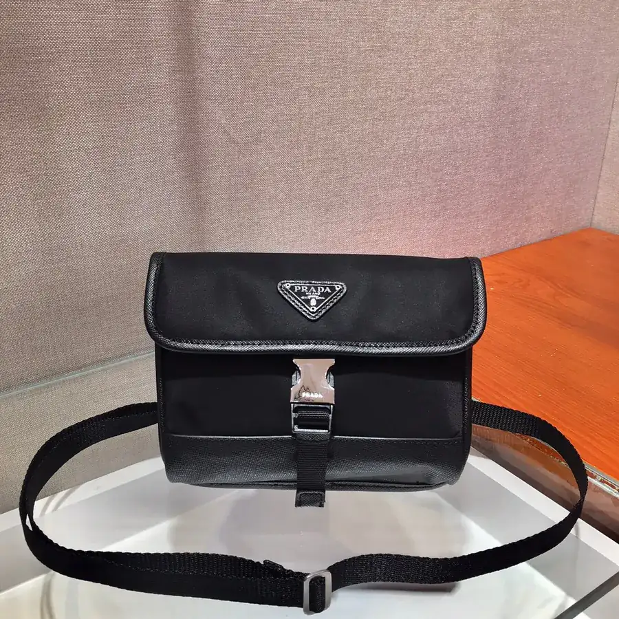New Mini Mail Bag in Grained Calfskin
