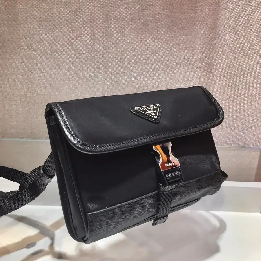 New Mini Mail Bag in Grained Calfskin