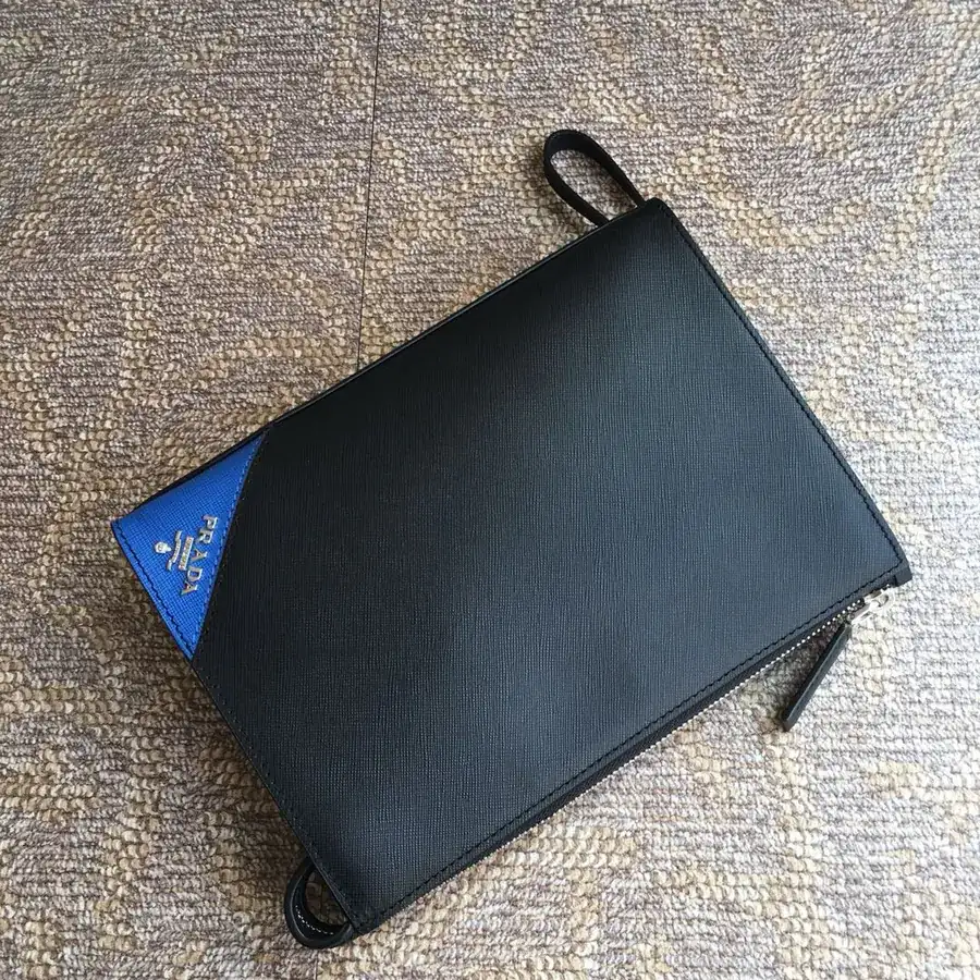P House New Handbag 2VE009V Logo