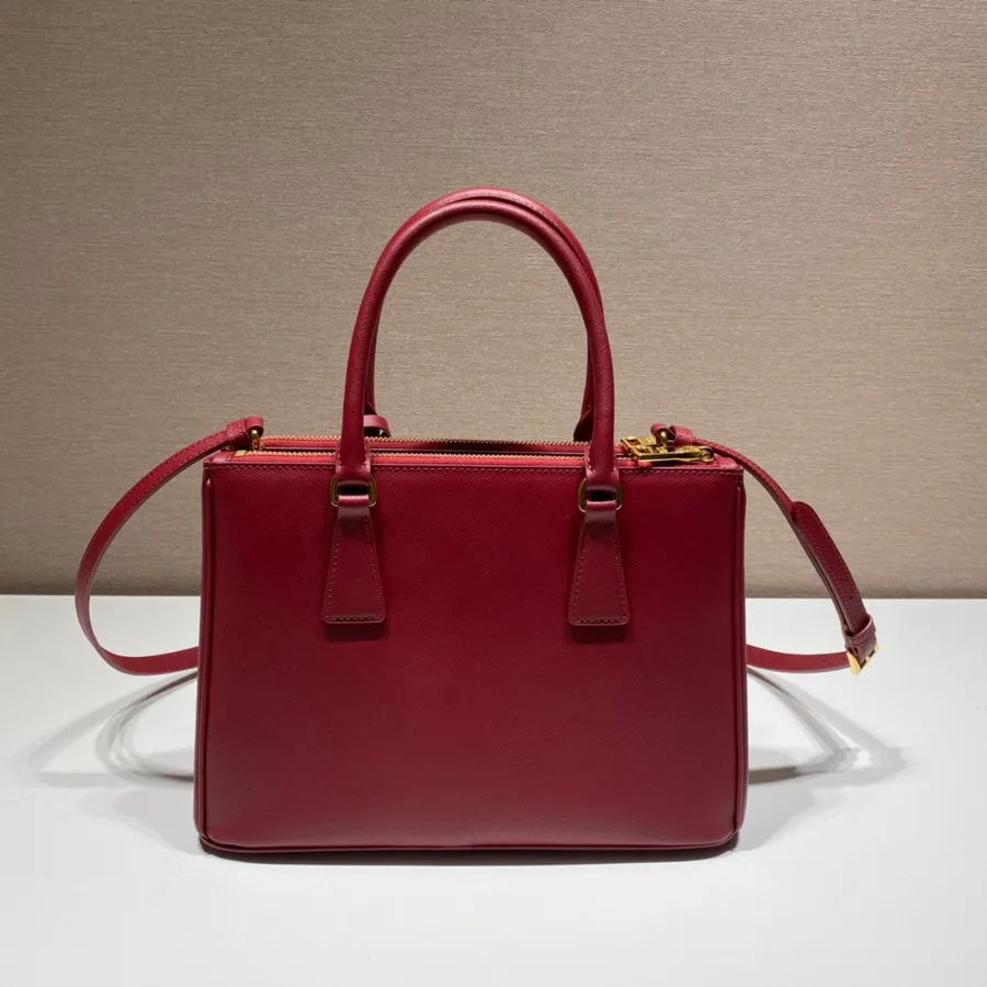 Galleria Handbag Classic Vintage Style