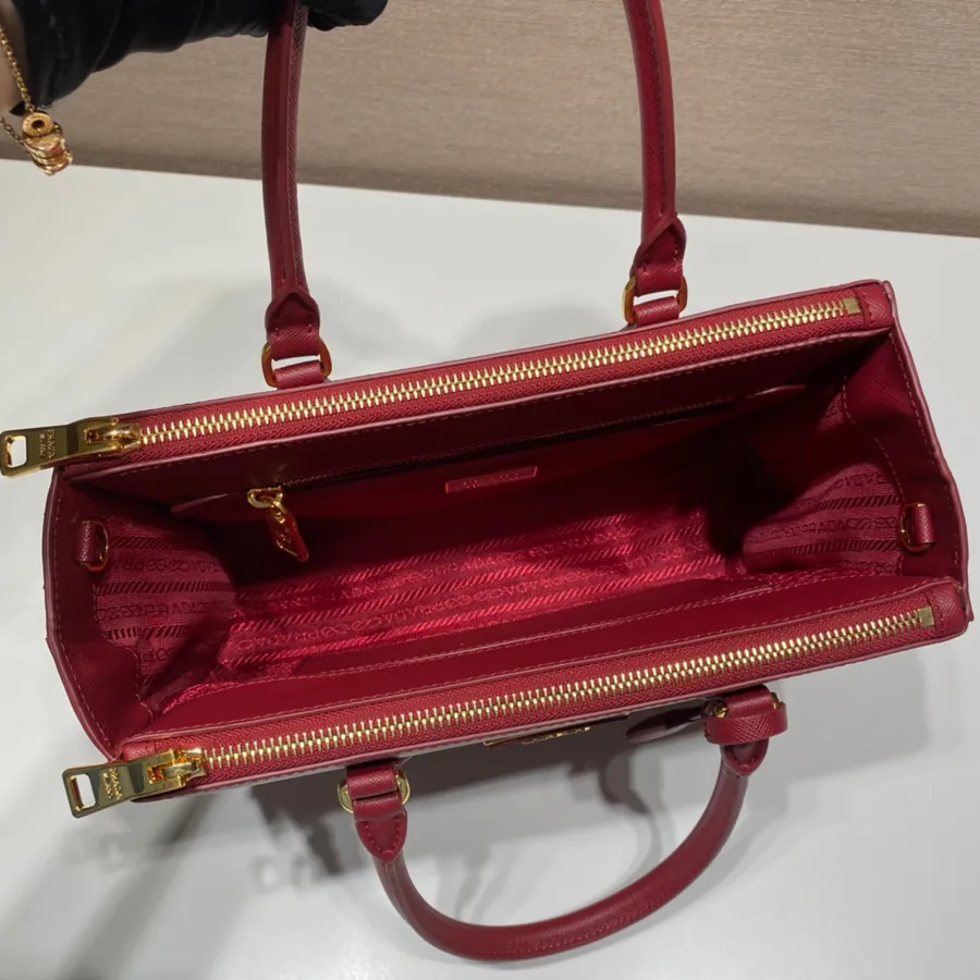 Galleria Handbag Classic Vintage Style
