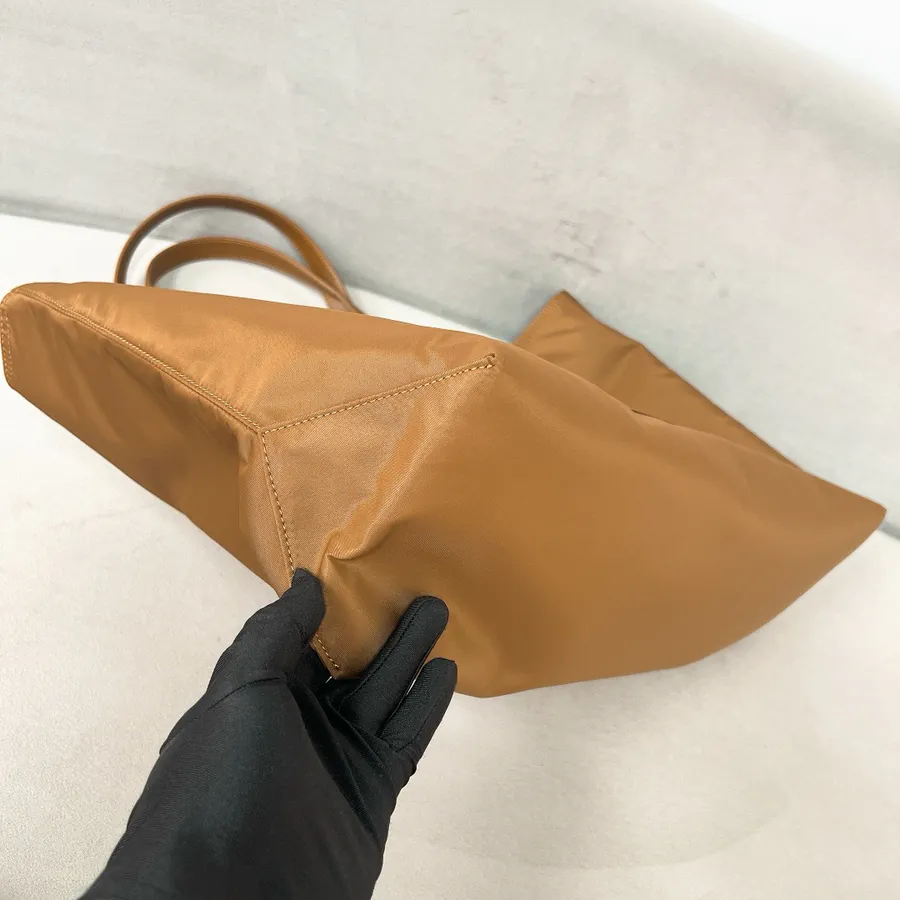 2024 Re Edition 1978 Nylon Tote Bag 1BG527