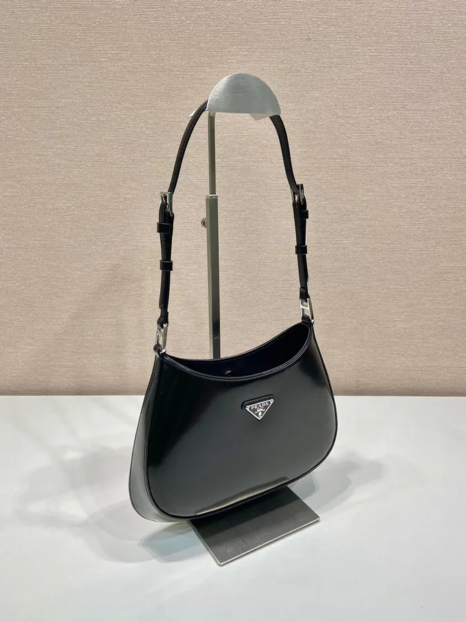 Cheo Shoulder Bag with Adjustable Straps