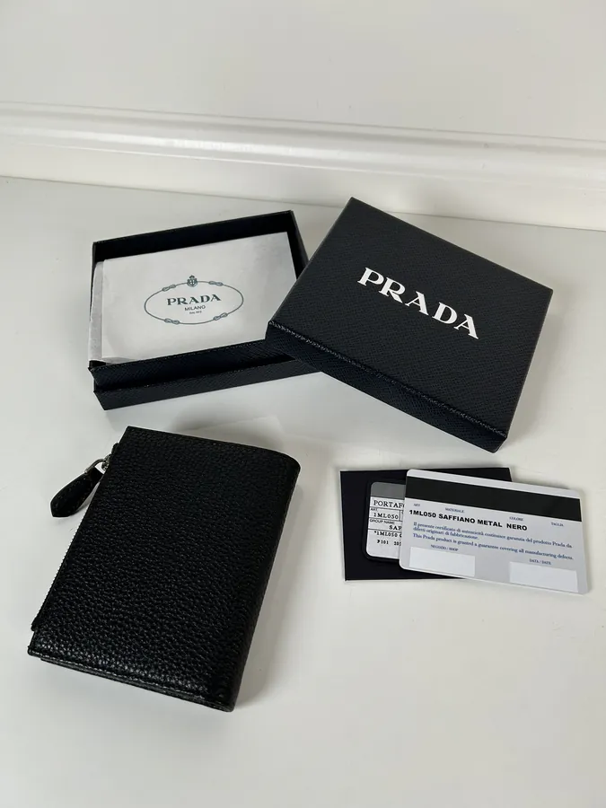 P Family Men's Wallet Premium Style