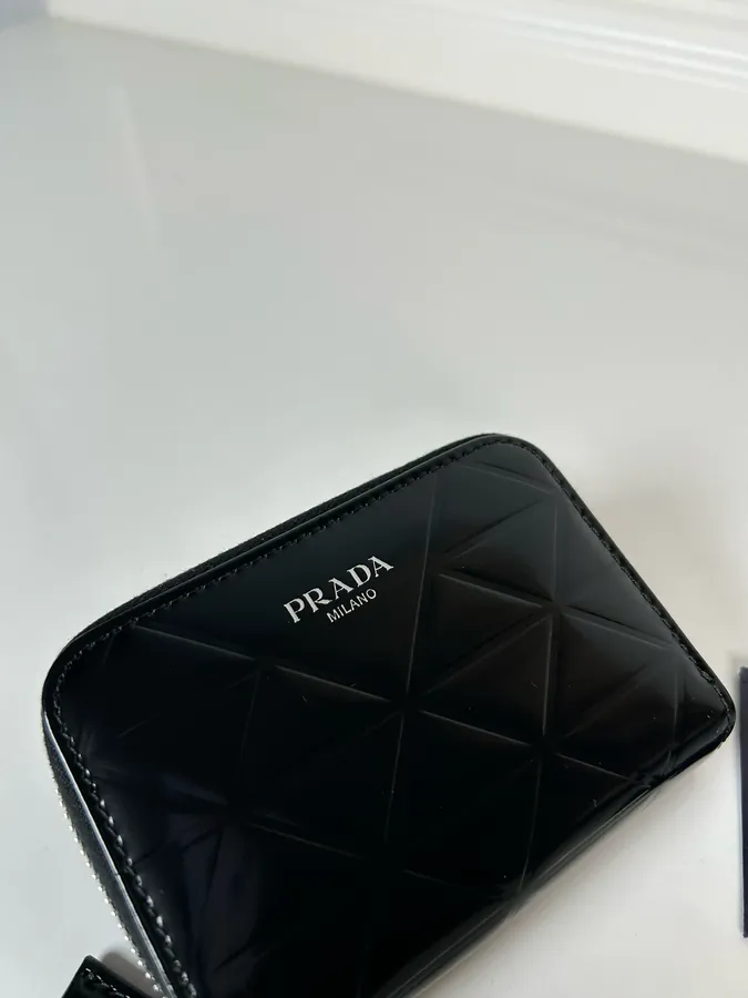 P Brand Bright Grained Wallet for Men and Women
