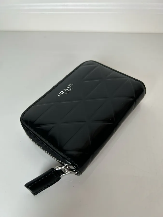 P Brand Bright Grained Wallet for Men and Women