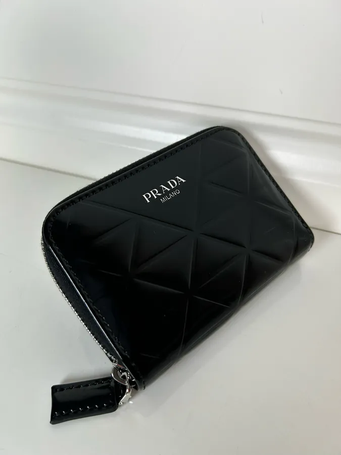 P Brand Bright Grained Wallet for Men and Women